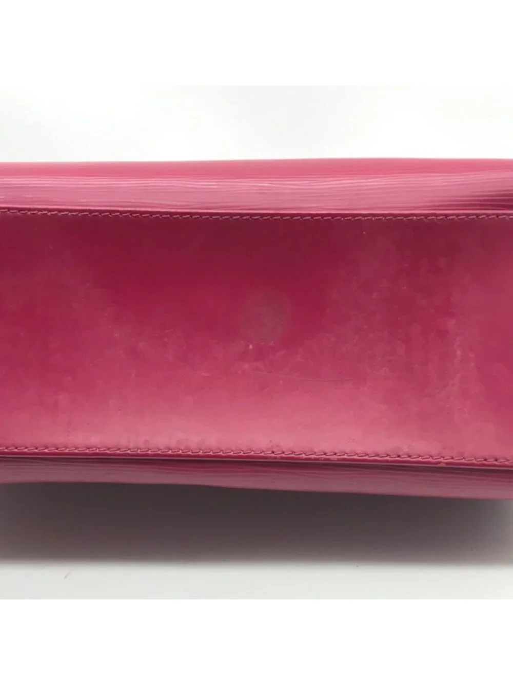 Louis Vuitton item status